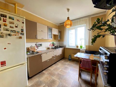 кімната за адресою Тростянецька вул., 3