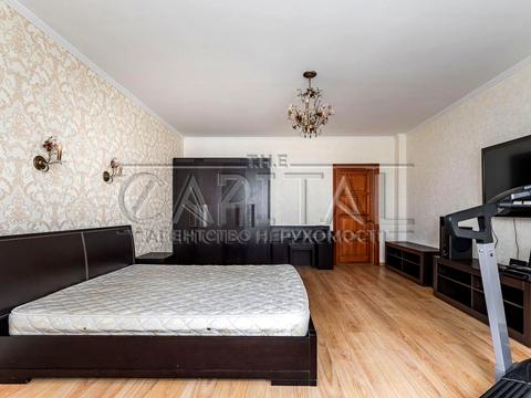 квартира за адресою Почайнинська вул., 25/49
