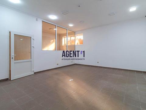 комерційна за адресою Волинська вул., 8