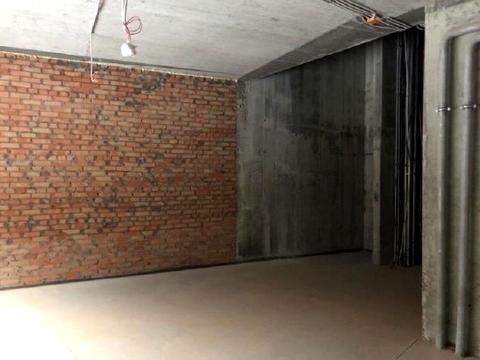 комерційна за адресою Буслівська вул., 12