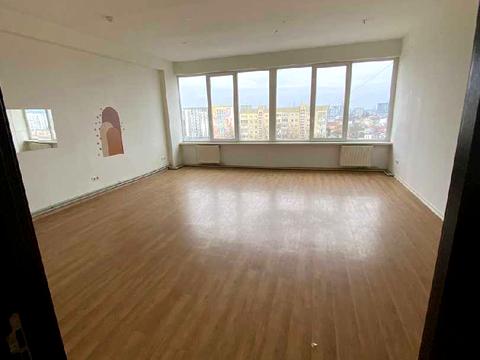 коммерческая по адресу Черновола просп. (700-летия Львова), 67