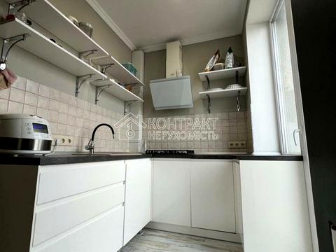 квартира за адресою Кооперативна вул., 2