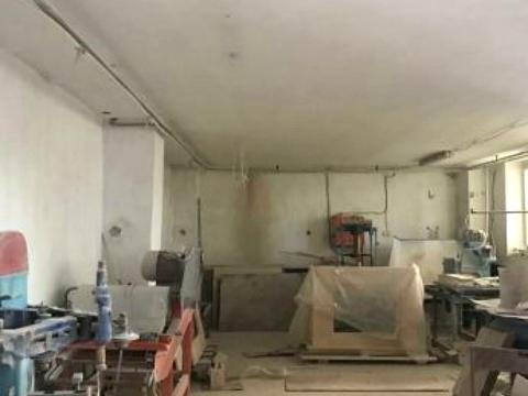 комерційна за адресою Дальницька вул., 1