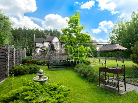 будинок за адресою Лугова