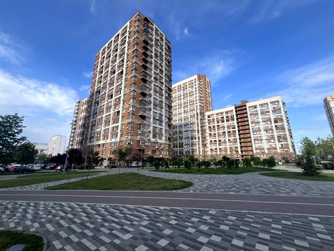 комерційна за адресою Європейського Союзу просп. (Правди), 43-Б