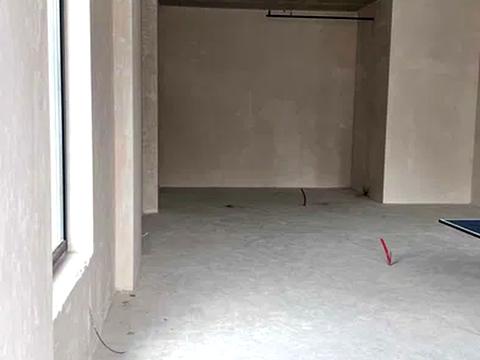 комерційна за адресою Василя Стуса вул., 35-37