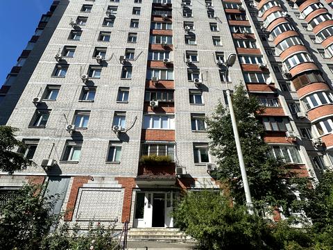 квартира за адресою Саперно-Слобідська вул., 8