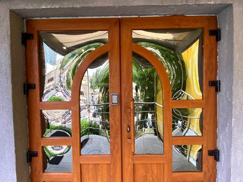 комерційна за адресою Мечникова вул. (Кловський), 18