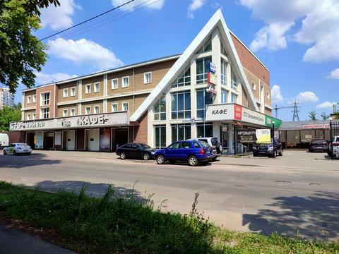 комерційна за адресою Бережанська вул., 12-Б