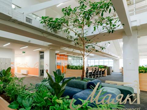 комерційна за адресою Сім'ї Прахових вул. (Гайдара), 58/10