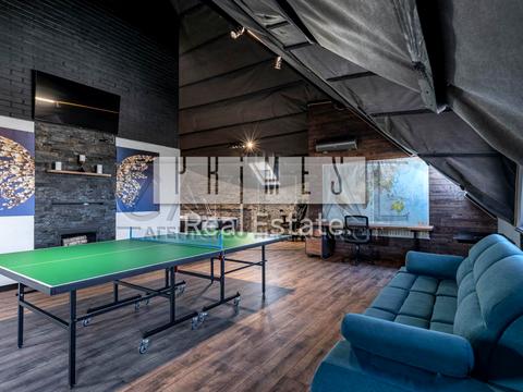 будинок за адресою Вишнева вул.