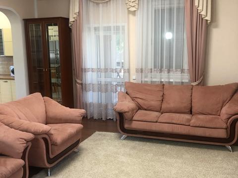 будинок за адресою Грушевського вул.