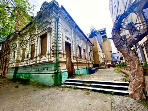 комерційна за адресою Науки просп. (Гагаріна), 27