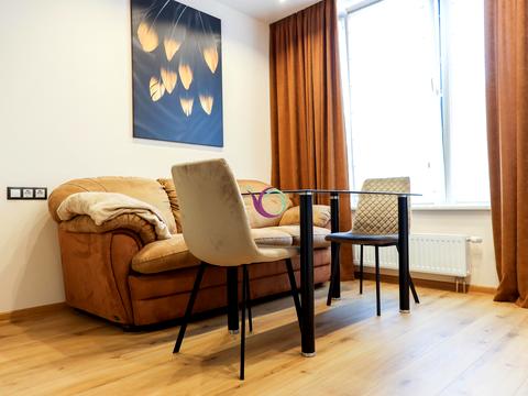 квартира за адресою Дніпровська набережна вул., 20-А