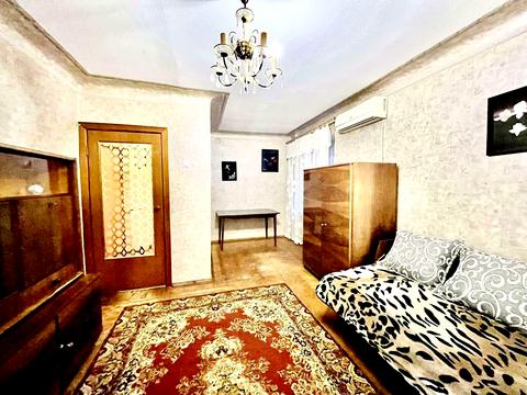 квартира за адресою Космічна вул., 24а