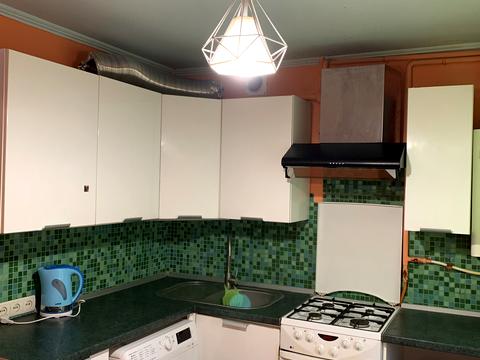 квартира за адресою О. Повстенка, 20