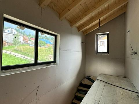 дом по адресу Карпатська, 1