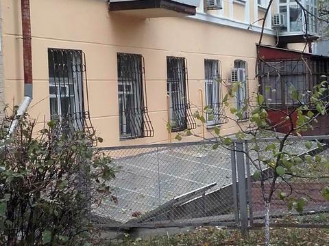 комерційна за адресою Джона Маккейна вул. (Івана Кудрі), 9