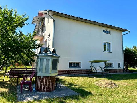 будинок за адресою Вільна