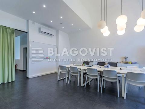коммерческая по адресу Новоселицкая ул., 7