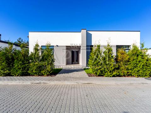 будинок за адресою Привітна, 1