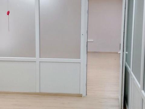 комерційна за адресою Болсуновська вул. (Сергія Струтинського), 8