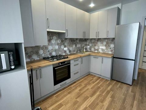 квартира по адресу Трускавецкая ул., 131