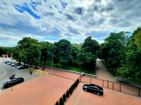 квартира за адресою площа Перемоги, 1