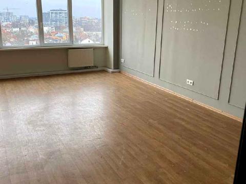 коммерческая по адресу Черновола просп. (700-летия Львова), 67