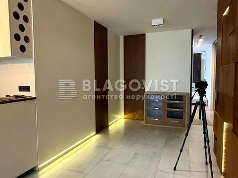 квартира за адресою Практична вул., 2