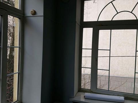 комерційна за адресою Громадянська вул., 5