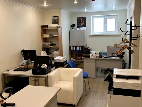 комерційна за адресою Київська вул., 107б