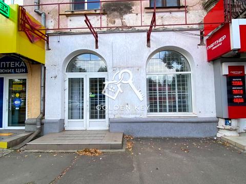 комерційна за адресою Металургів, 24