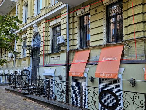коммерческая по адресу Лютеранская ул., 7/10