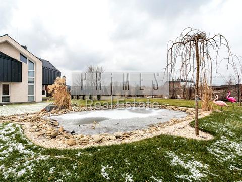 будинок за адресою Вишнева вул.