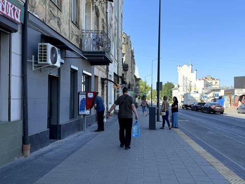 комерційна за адресою Богдана Хмельницького вул., 167