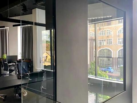 коммерческая по адресу Антоновича ул. (Горького), 74