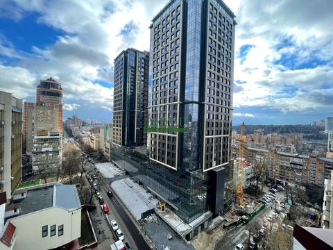 квартира за адресою Лабораторна вул., 8