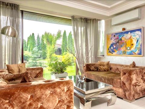 будинок за адресою Центральна, 7