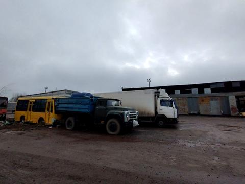 комерційна за адресою Конституційна вул., 15