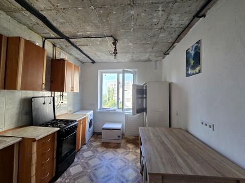 квартира за адресою Космонавтів вул., 146а
