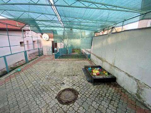 дом по адресу Листопадова ул., 33