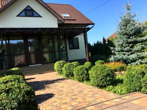 дом по адресу Грушевського, 14