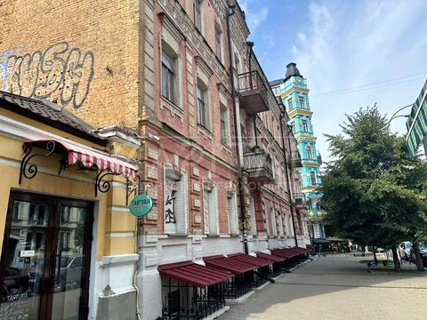 комерційна за адресою Володимирська вул., 6