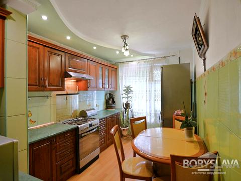 коммерческая по адресу Молодіжна, 34