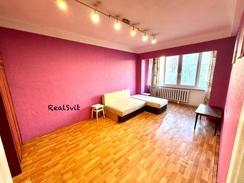 квартира за адресою Дніпровська набережна вул., 5-Б