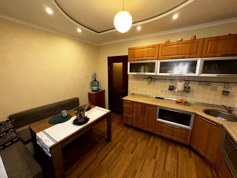 квартира за адресою Драгоманова вул., 1-Б