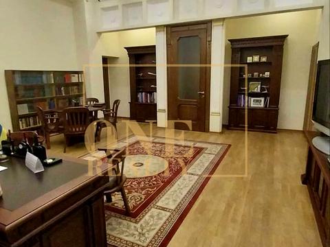 коммерческая по адресу Вацлава Гавела бульв. (Івана Лепсе), 16-А