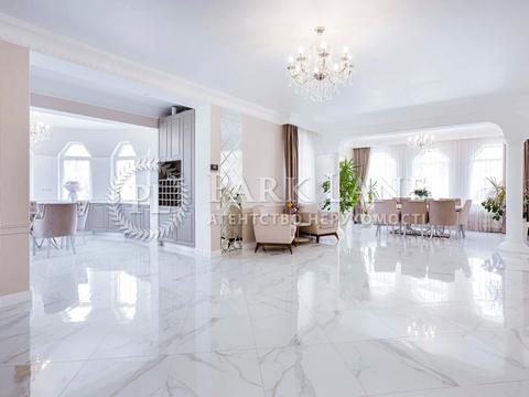 будинок за адресою Молодіжна вул.