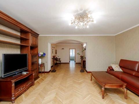 квартира за адресою Київ, Тарасівська вул., 21